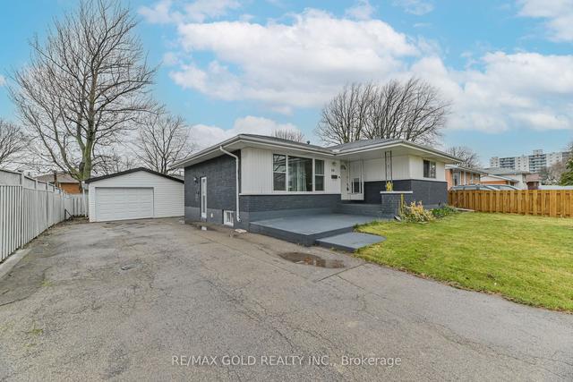 46 Carousel Ave, House detached with 3 bedrooms, 2 bathrooms and 7 parking in Hamilton ON | Image 23