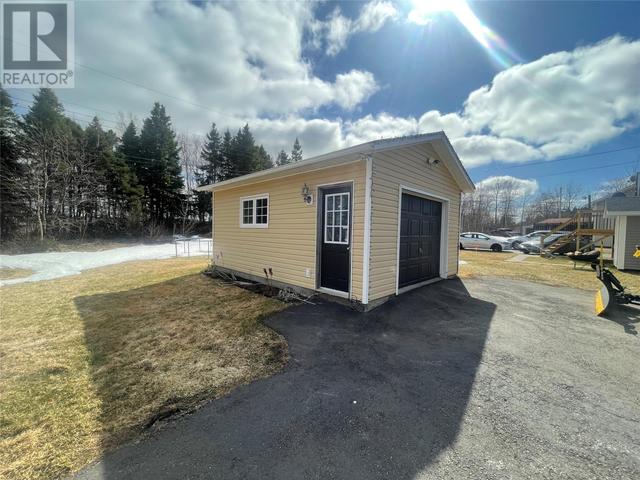 4 Rose Street, House detached with 3 bedrooms, 2 bathrooms and null parking in Bishop's Falls NL | Image 5