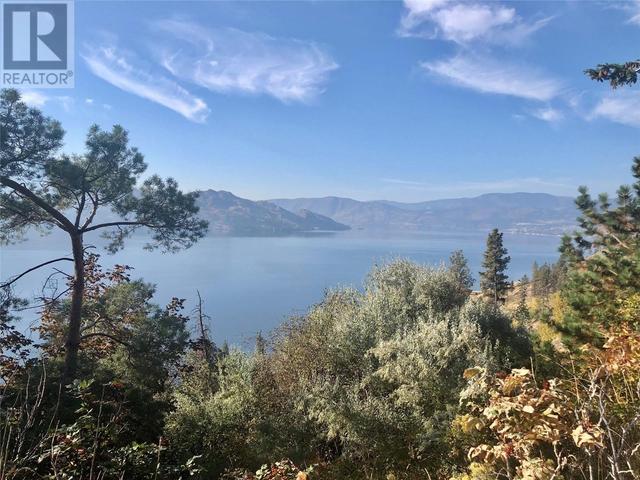 3040 Seclusion Bay Road, House detached with 3 bedrooms, 2 bathrooms and 5 parking in West Kelowna BC | Image 20