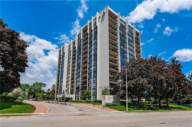 401 - 2175 Marine Drive, House attached with 2 bedrooms, 2 bathrooms and null parking in Oakville ON | Image 1