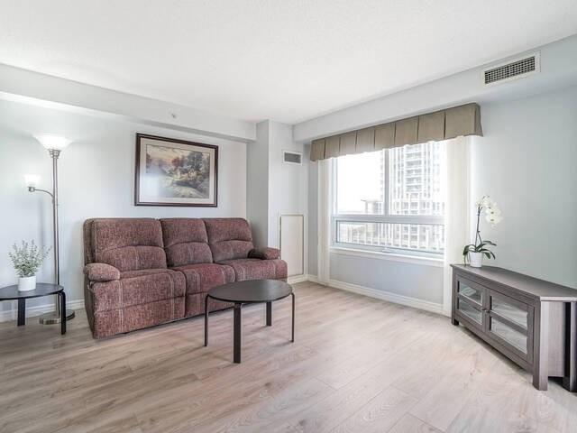 707 - 350 Princess Royal Dr, Condo with 2 bedrooms, 2 bathrooms and 1 parking in Mississauga ON | Image 33