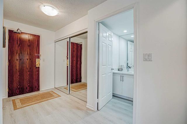 708 - 3 Pemberton Ave, Condo with 1 bedrooms, 1 bathrooms and 1 parking in Toronto ON | Image 30