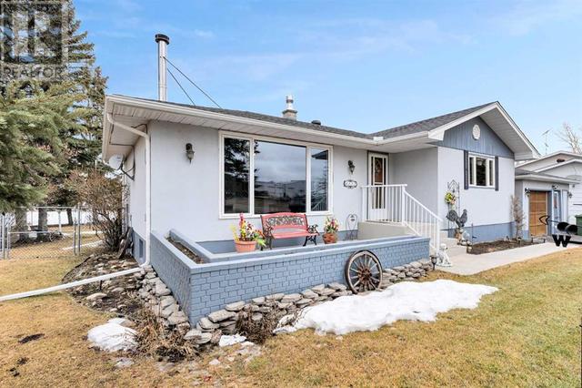4222 50 Avenue, House detached with 4 bedrooms, 2 bathrooms and 4 parking in Olds AB | Image 39