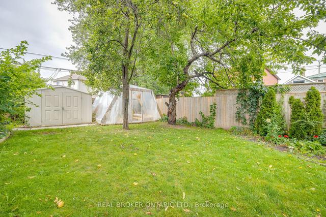88 North Edgely Ave, House detached with 3 bedrooms, 2 bathrooms and 3 parking in Toronto ON | Image 26