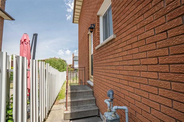 79 Pine Dr, House detached with 4 bedrooms, 2 bathrooms and 4 parking in Hamilton ON | Image 33