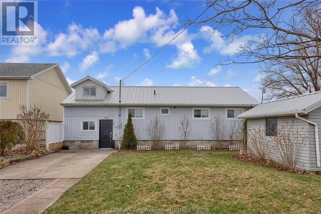 18420 Erie Shore Drive, House detached with 3 bedrooms, 2 bathrooms and null parking in Chatham Kent ON | Image 36
