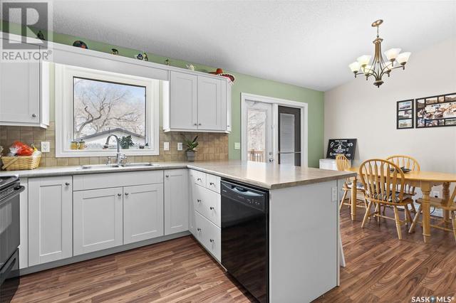 1316 Alexandra Avenue, House detached with 5 bedrooms, 3 bathrooms and null parking in Saskatoon SK | Image 17