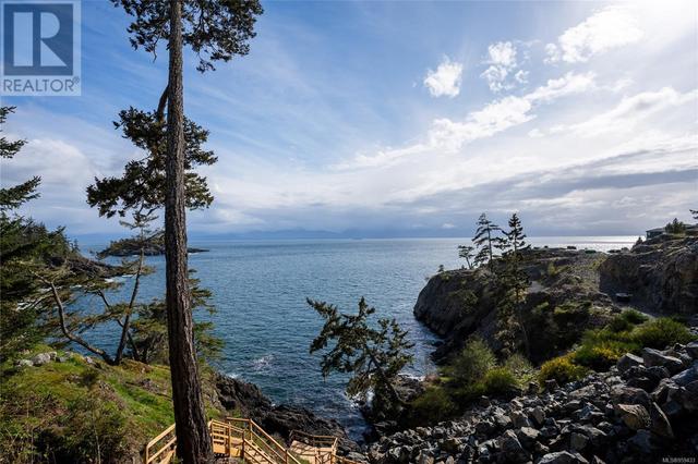 7510 Ocean Park Pl, House detached with 3 bedrooms, 4 bathrooms and 6 parking in Sooke BC | Image 57