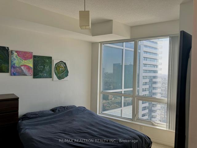 2206 - 18 Holmes Ave, Condo with 1 bedrooms, 1 bathrooms and 1 parking in Toronto ON | Image 2