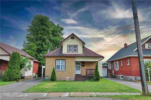 6462 Barker Street, Niagara Falls, ON, L2G1Y7 | Card Image