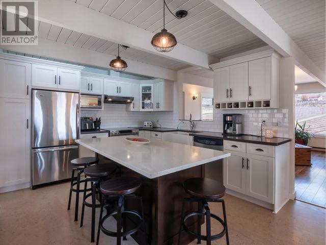20412 Garnet Valley Road, Home with 3 bedrooms, 2 bathrooms and 10 parking in Summerland BC | Image 13