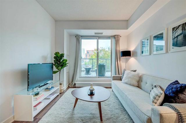 215 - 260 Sackville St, Condo with 1 bedrooms, 2 bathrooms and 1 parking in Toronto ON | Image 3