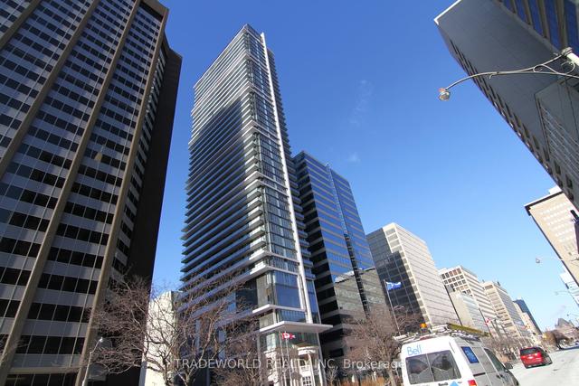2807 - 426 University Ave, Condo with 1 bedrooms, 1 bathrooms and 0 parking in Toronto ON | Image 1
