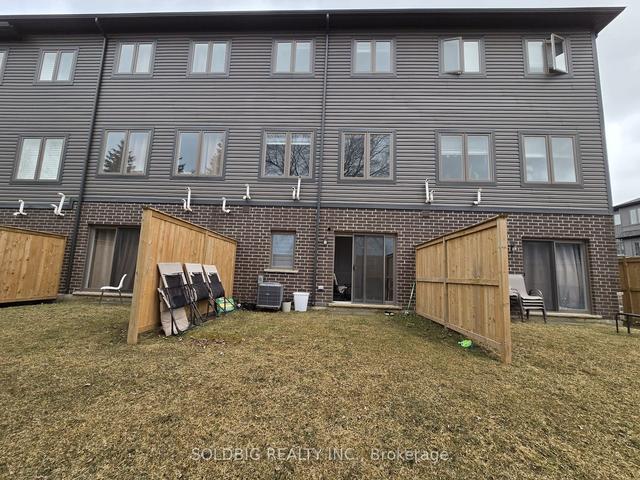 21 - 124 Compass Tr, Townhouse with 3 bedrooms, 4 bathrooms and 2 parking in Cambridge ON | Image 3