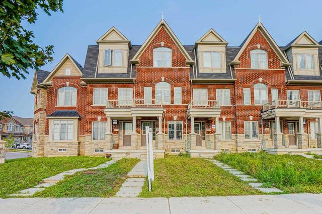9475 Kennedy Rd, House attached with 3 bedrooms, 4 bathrooms and 2 parking in Markham ON | Image 1
