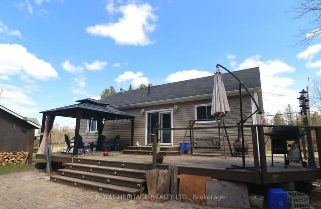 1025 Dewey St, House detached with 2 bedrooms, 3 bathrooms and 7 parking in Highlands East ON | Image 4
