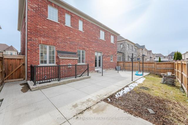 10 Poco St, House detached with 4 bedrooms, 5 bathrooms and 6 parking in Brampton ON | Image 33