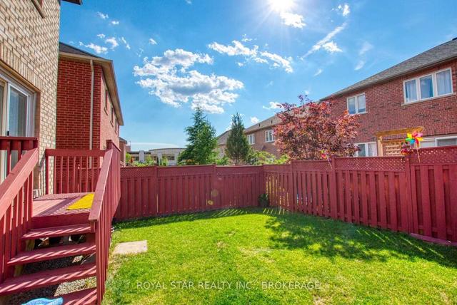 upper - 18 Saint Eugene St, House semidetached with 3 bedrooms, 3 bathrooms and 2 parking in Brampton ON | Image 30