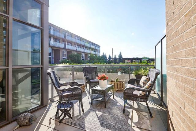 203 - 1940 Ironstone Dr, Condo with 1 bedrooms, 2 bathrooms and 1 parking in Burlington ON | Image 7