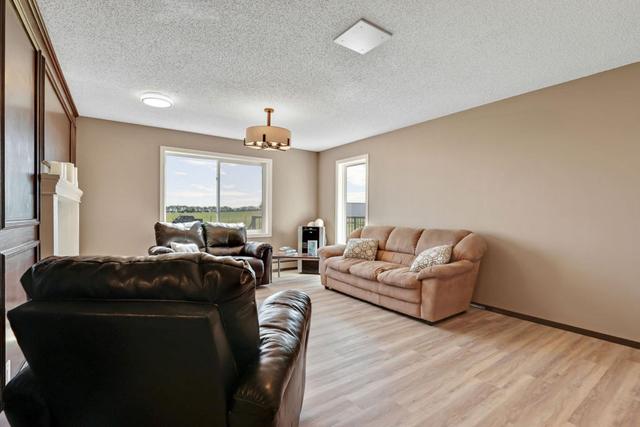 260029 Range Road 251, House detached with 3 bedrooms, 2 bathrooms and 10 parking in Wheatland County AB | Image 13
