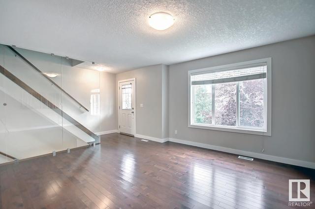 38 - 675 Albany Wy Nw, House attached with 3 bedrooms, 2 bathrooms and 2 parking in Edmonton AB | Image 5
