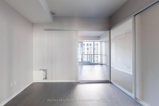 1002 - 70 Temperance St, Condo with 1 bedrooms, 1 bathrooms and 0 parking in Toronto ON | Image 7
