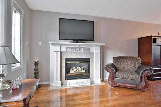 8 - 5030 New St, Townhouse with 3 bedrooms, 2 bathrooms and 2 parking in Burlington ON | Image 28