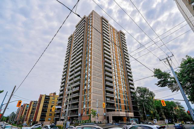 402 - 135 Marlee Ave, Condo with 2 bedrooms, 2 bathrooms and 1 parking in Toronto ON | Image 12