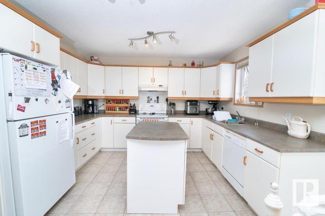 5116 58 Av, House detached with 5 bedrooms, 2 bathrooms and null parking in Tofield AB | Image 18