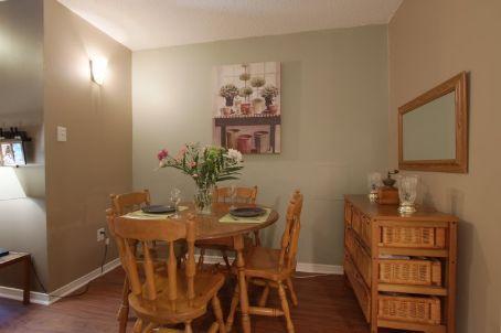 01 - 1252 King St W, Townhouse with 2 bedrooms, 1 bathrooms and 1 parking in Toronto ON | Image 2
