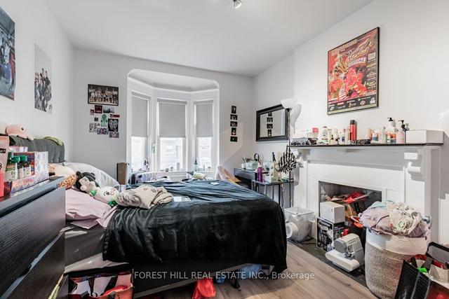 691 Ossington Ave, House detached with 3 bedrooms, 3 bathrooms and 1 parking in Toronto ON | Image 14