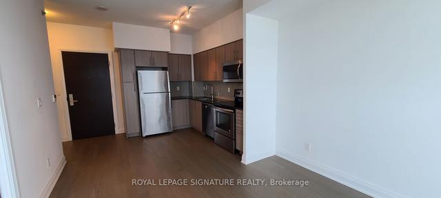1213 - 55 Speers Rd, Condo with 1 bedrooms, 1 bathrooms and 1 parking in Oakville ON | Image 2