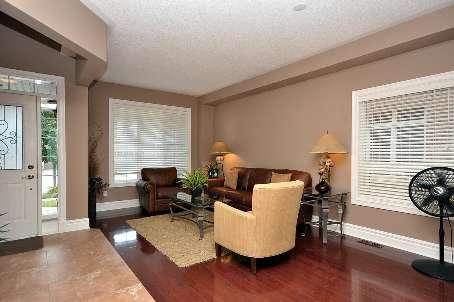 3633 Jorie Cres, House detached with 4 bedrooms, 3 bathrooms and 3 parking in Mississauga ON | Image 2