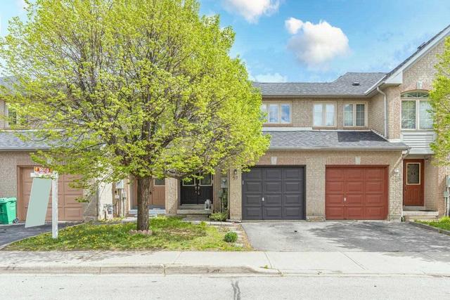 57 Gilgorm Rd, Townhouse with 3 bedrooms, 2 bathrooms and 1 parking in Brampton ON | Image 1