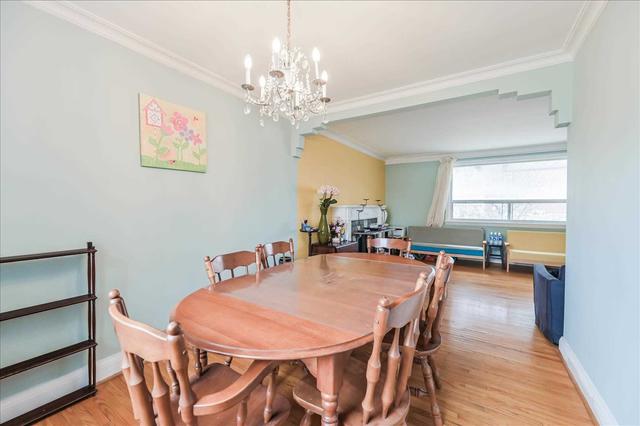 48 Cork Ave, House detached with 2 bedrooms, 2 bathrooms and 4 parking in Toronto ON | Image 2