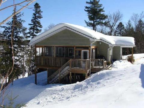 8 Trout Lane, House detached with 3 bedrooms, 2 bathrooms and 5 parking in Elliot Lake ON | Image 1