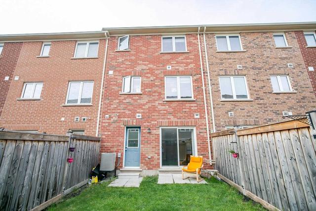 53 Ariel Rd S, House attached with 3 bedrooms, 4 bathrooms and 2 parking in Brampton ON | Image 35