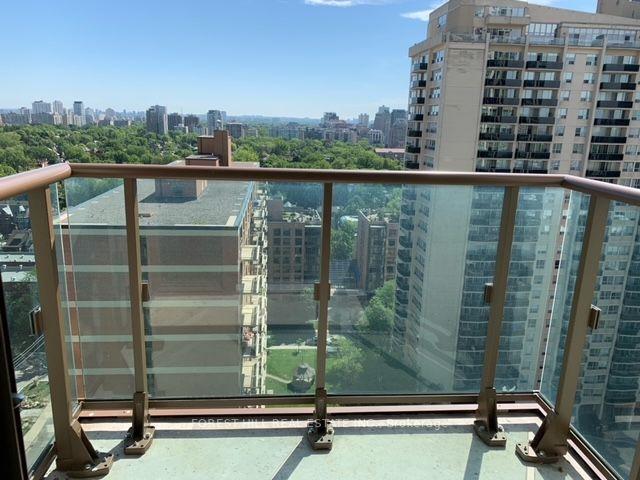 2007 - 320 Tweedsmuir Ave, Condo with 2 bedrooms, 1 bathrooms and 1 parking in Toronto ON | Image 13