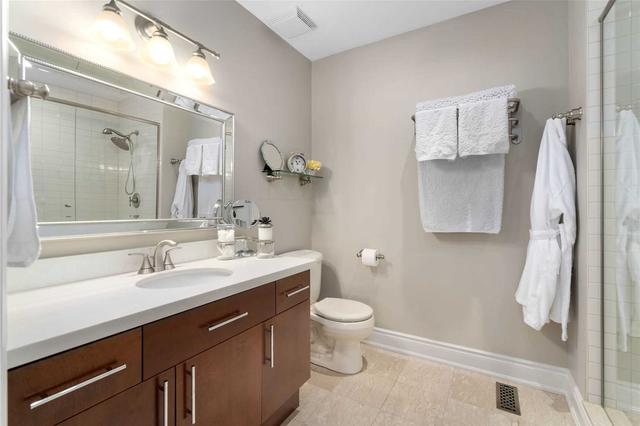 17 White Oaks Rd, Townhouse with 2 bedrooms, 3 bathrooms and 2 parking in Barrie ON | Image 15
