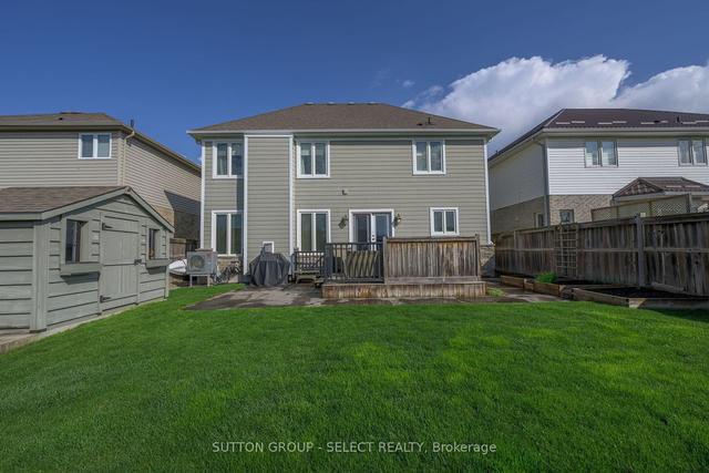 21 Greyrock Cres, House detached with 4 bedrooms, 3 bathrooms and 6 parking in London ON | Image 32