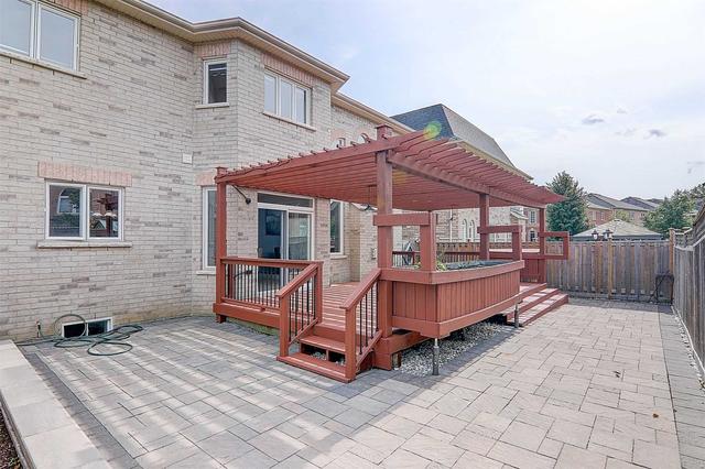 72 Oakborough Dr, House detached with 4 bedrooms, 4 bathrooms and 6 parking in Markham ON | Image 32
