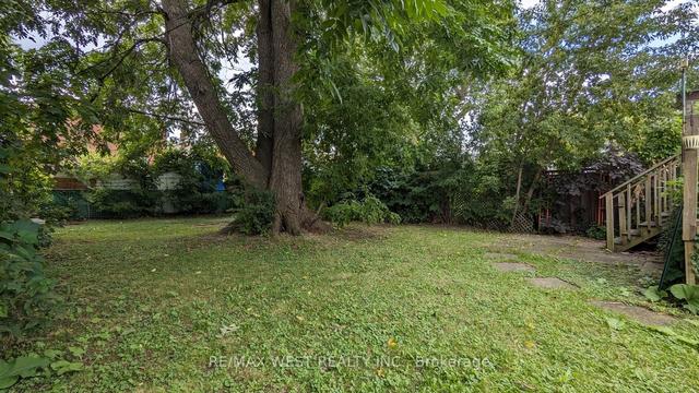 3 Cayuga Ave, House semidetached with 2 bedrooms, 1 bathrooms and 0 parking in Toronto ON | Image 7