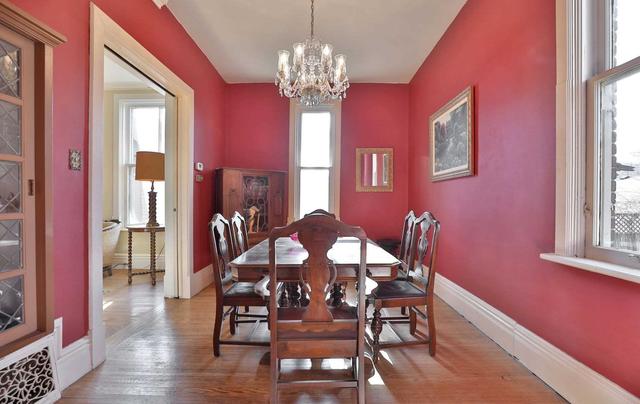 43 Sussex St N, House detached with 4 bedrooms, 1 bathrooms and 5 parking in Kawartha Lakes ON | Image 7