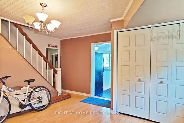 1058 Isabella St, House detached with 3 bedrooms, 3 bathrooms and 8 parking in Innisfil ON | Image 5