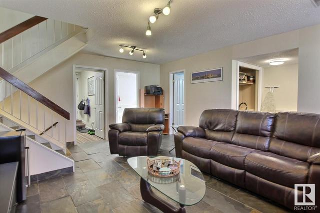 10862 33a Av Nw, House detached with 4 bedrooms, 1 bathrooms and null parking in Edmonton AB | Image 13