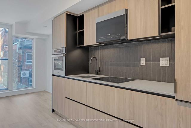 310 - 2 Augusta Ave, Condo with 1 bedrooms, 2 bathrooms and 0 parking in Toronto ON | Image 26