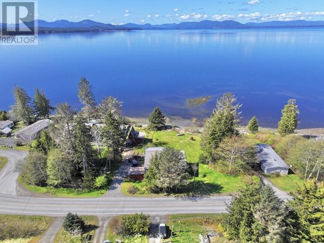 197 Bayview Drive, House detached with 6 bedrooms, 5 bathrooms and null parking in Port Clements BC | Image 2