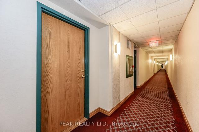 204 - 55 Blue Springs Dr, Condo with 2 bedrooms, 2 bathrooms and 1 parking in Waterloo ON | Image 2