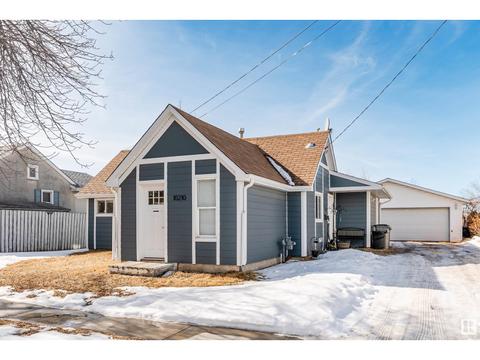 10210 103 St, House detached with 3 bedrooms, 1 bathrooms and 6 parking in Morinville AB | Card Image