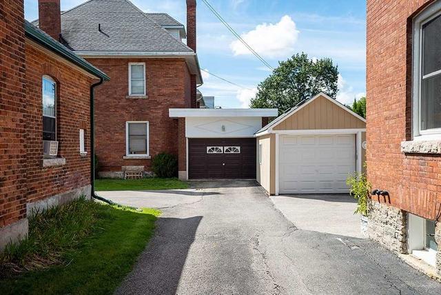 270 6th St E, House detached with 3 bedrooms, 3 bathrooms and 4 parking in Owen Sound ON | Image 12
